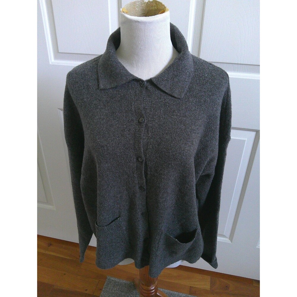 NWT  Abercrombie & Fitch Super Soft Grey Cardigan Collared  Sweater ,Pockets MED